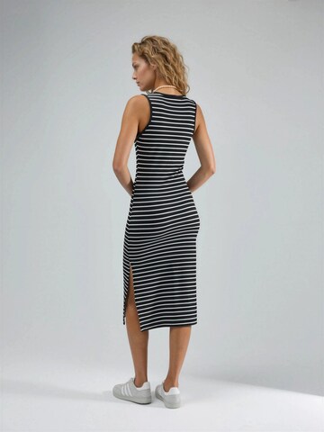 Robe Hiccup en noir