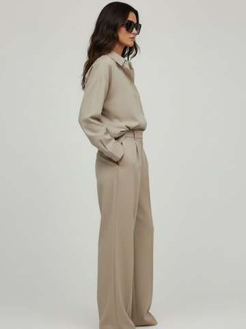 WEARABLE STORIES - Blusa 'Jess' en beige