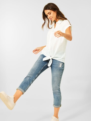 CECIL - Blusa en blanco