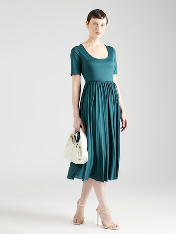 Robe 'Meret Dress' ABOUT YOU en vert