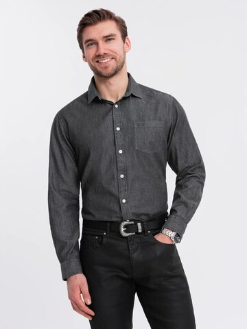 Coupe regular Chemise Ombre en noir : devant