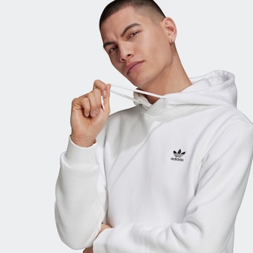 ADIDAS ORIGINALS Regular Fit Sweatshirt 'Adicolor Essentials Trefoil' i hvid