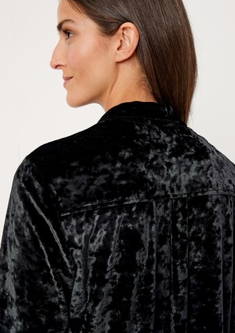 s.Oliver Blouse in Black