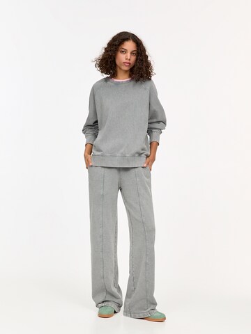 Pull&Bear Sweatshirt in Grey