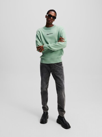 KARL LAGERFELD JEANS Свитшот в Зеленый