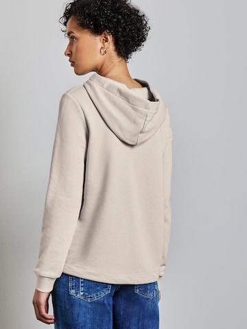 STREET ONE Sweatshirt in Beige