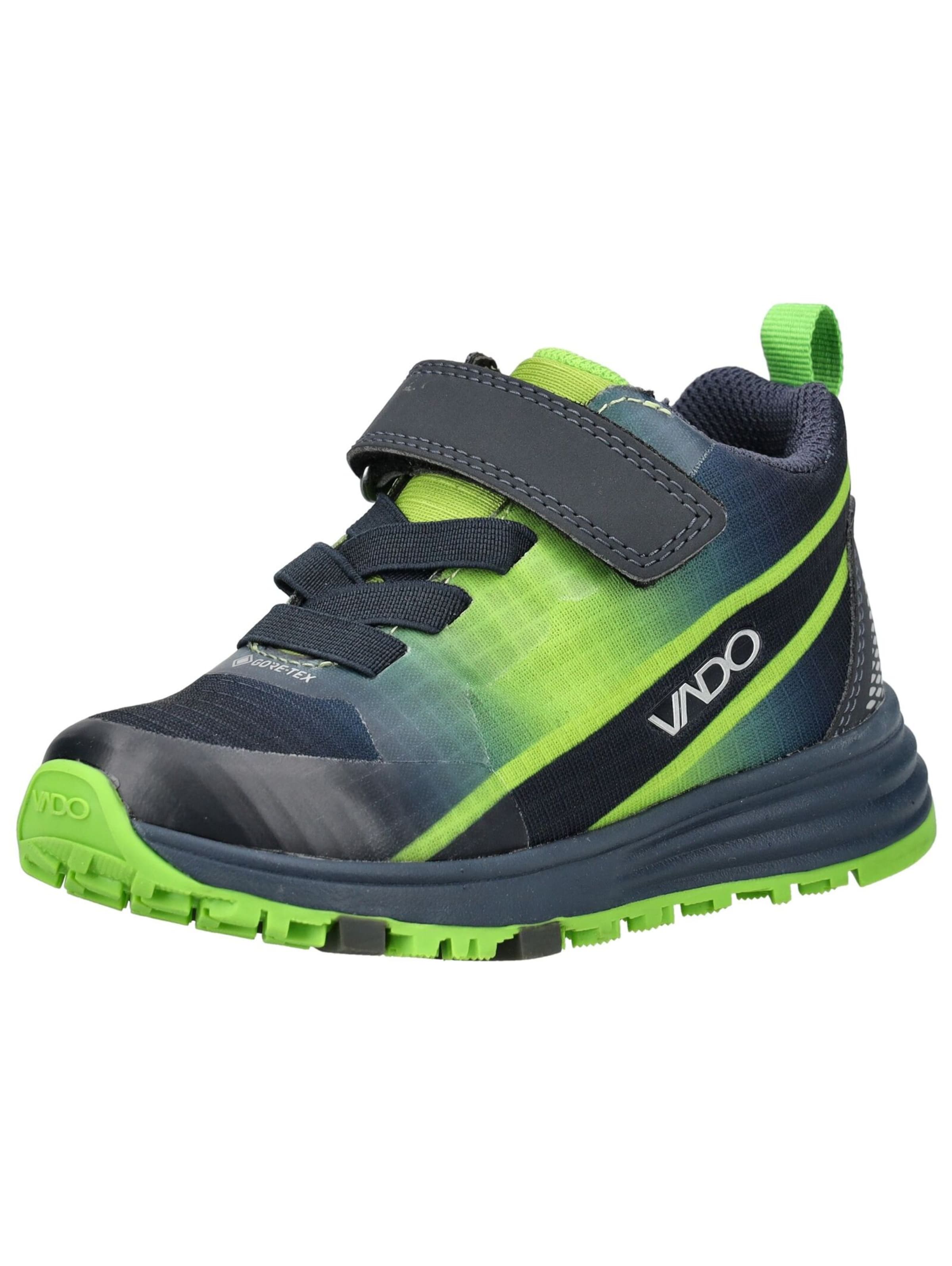 Vado Sneakers in Green: front