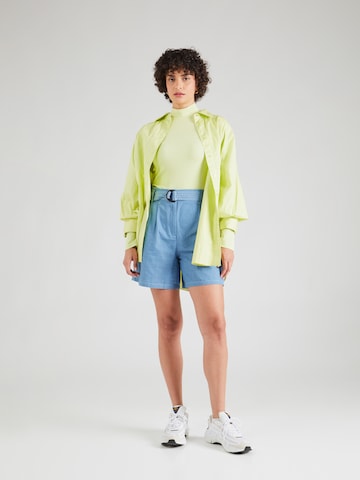 NÜMPH Regular Shorts 'Dylan' in Blau