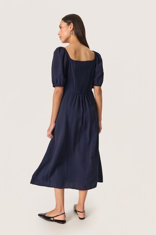 SOAKED IN LUXURY Kleid 'SLEmine' in Blau