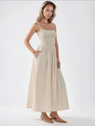 Hiccup Dress in Beige
