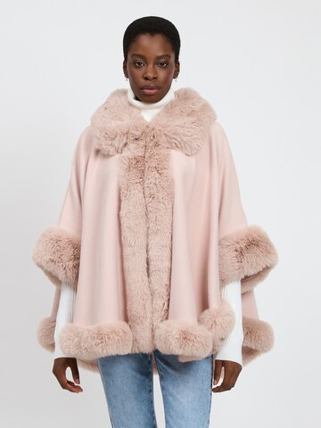 Influencer Cape in Pink: Vorderseite