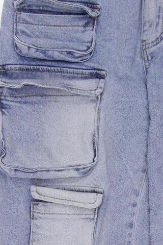 AKIRA Jeans in 28 in Blue