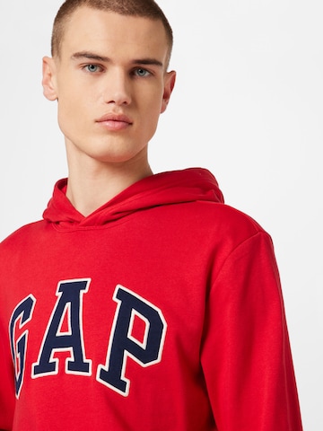 GAP Regular Fit Sweatshirt i rød