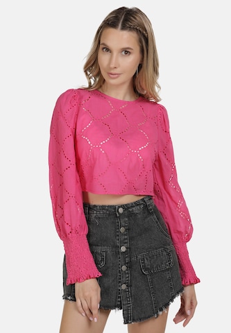 IZIA - Blusa em rosa: frente