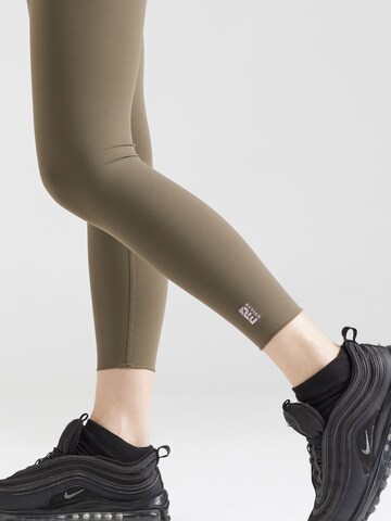 Skinny Pantaloni sport 'Recalibrate' de la P.E Nation pe verde