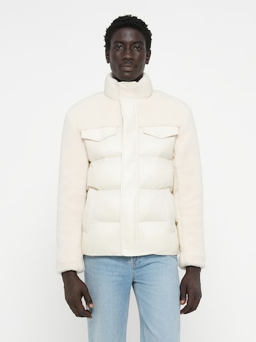 GUESS Jacke in Beige: Vorderseite