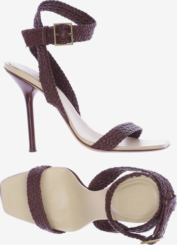 Gucci Sandals & High-Heeled Sandals in 36 in Brown: front