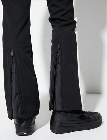 Koton Regular Hose in Schwarz