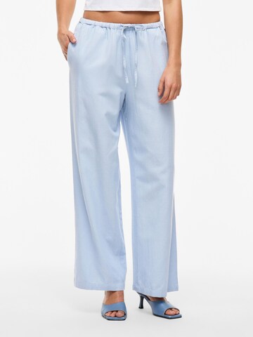 VILA Loose fit Trousers in Blue: front