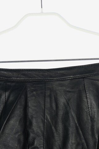 LEONARDO Pants in S in Black