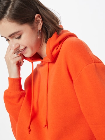 PIECES Sweatshirt 'Chilli' in Oranje