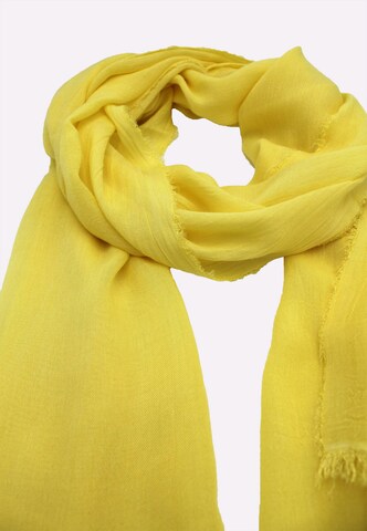 Leslii Scarf in Yellow