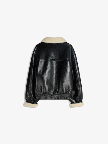 Veste mi-saison Bershka en noir
