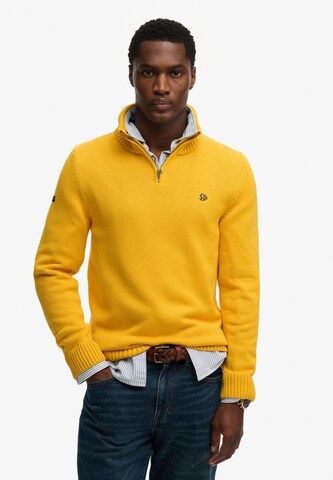 Superdry Pullover in Gelb: Vorderseite