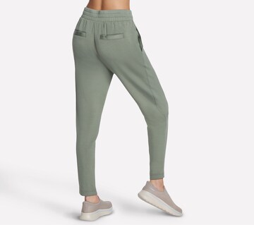 SKECHERS Tapered Pants in Green