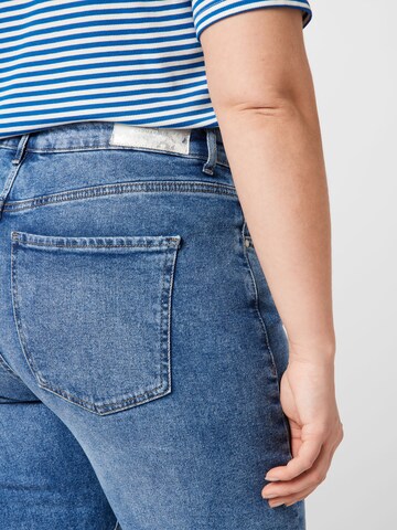 ONLY Carmakoma Loosefit Jeans 'Kaily' i blå