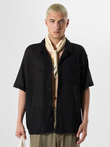VAMOS CLO Comfort fit Button Up Shirt 'Maranta' in Black: front