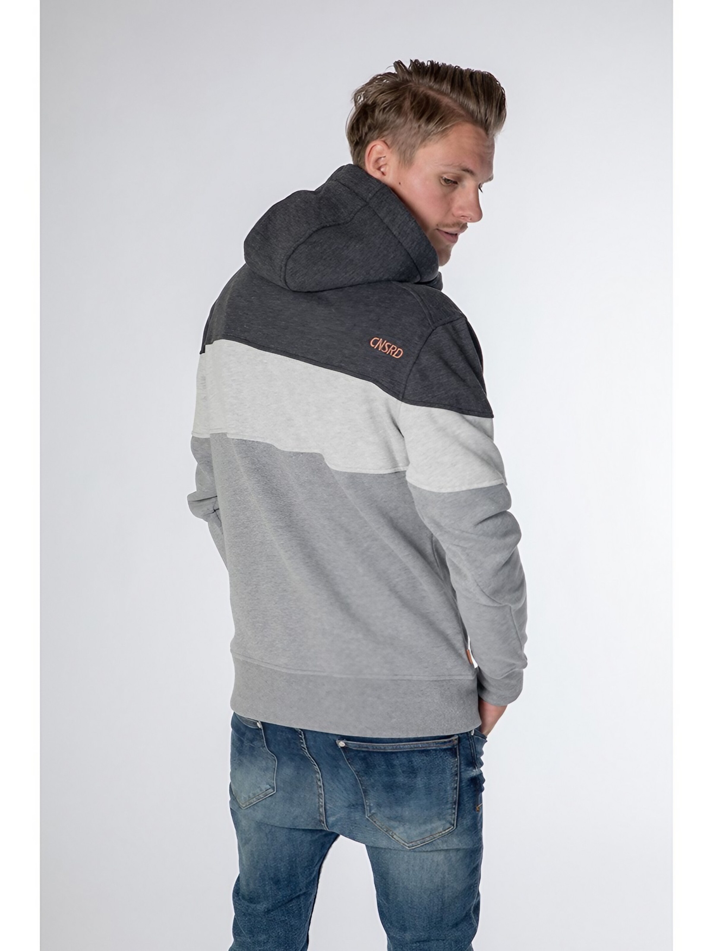 CNSRD Sweatshirt 'KING B'‌ in Schwarz