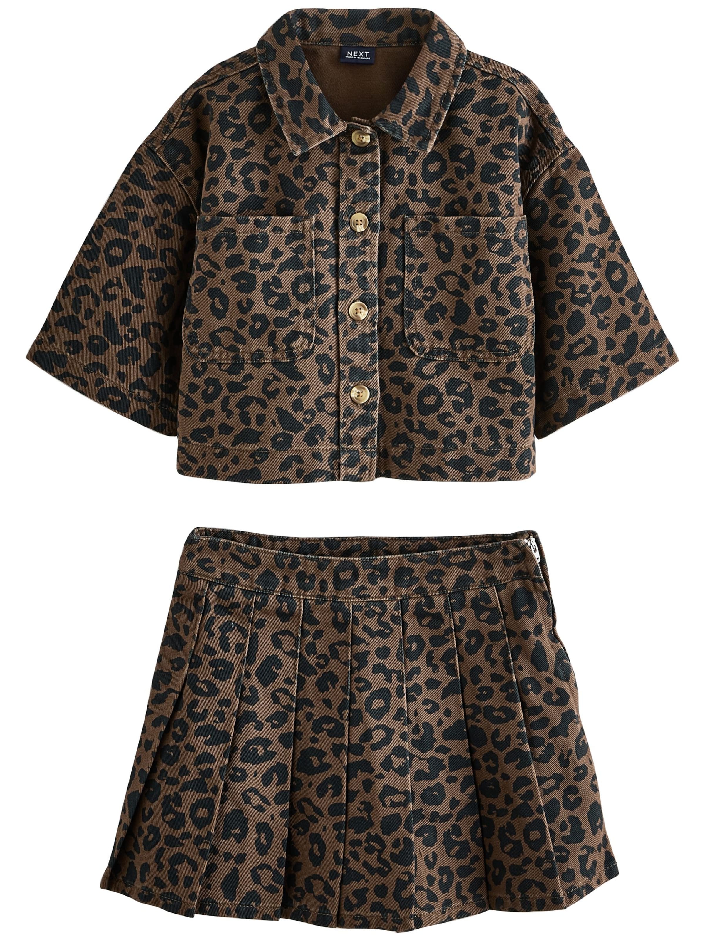 Next - Conjunto en marrón: frente