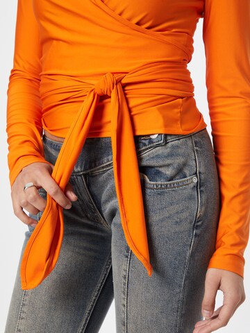 WEEKDAY Blouse 'IRIS' in Oranje