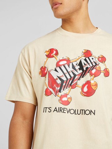 T-Shirt 'M90' Nike Sportswear en beige