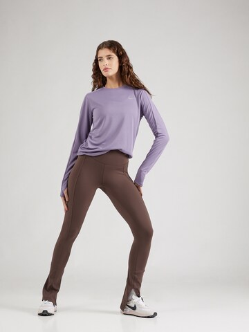 NIKE Skinny Παντελόνι φόρμας 'ONE' σε καφέ