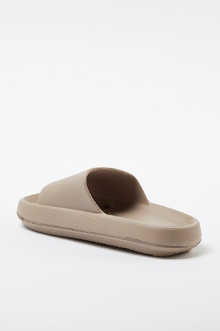 Trendyol Pantolette i beige