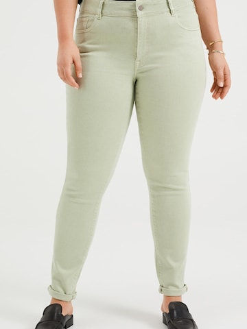 WE Fashion Skinny Jeans i grön: framsida
