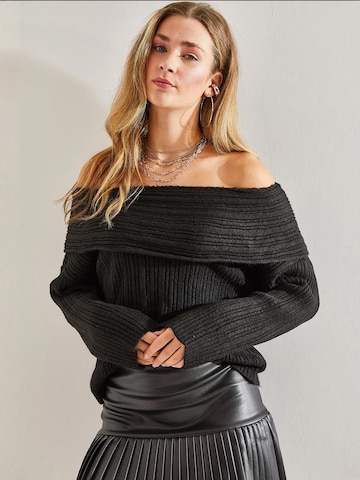 Pullover di Bianco Lucci in nero: frontale