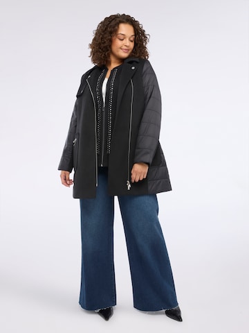 Fiorella Rubino Wintermantel in Zwart