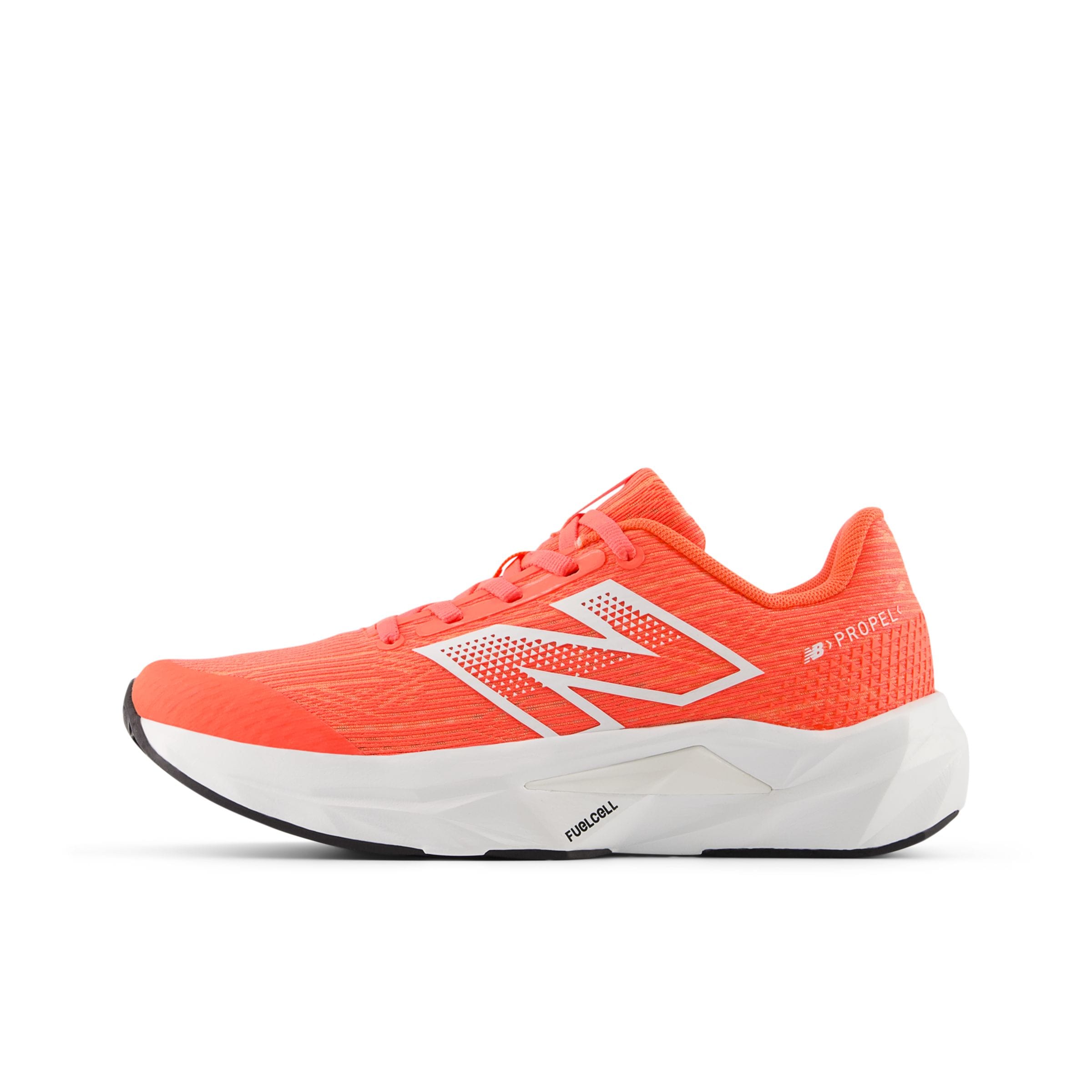 new balance Sneaker 'FuelCell Propel v5'. in Orange: Vorderseite