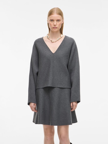 ROUGE EDIT Trui in Grijs: voorkant