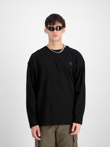 ALPHA INDUSTRIES Shirt in Zwart: voorkant