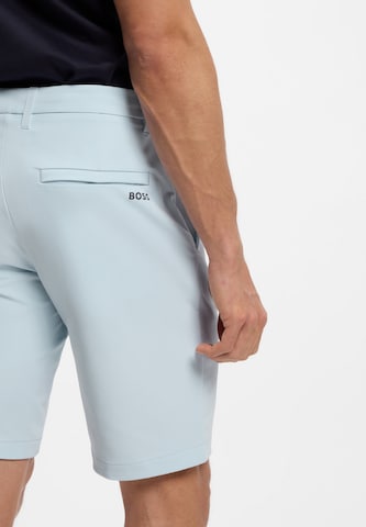 BOSS Slimfit Shorts in Blau