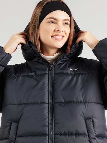 Nike Sportswear Χειμερινό παλτό 'Classic' σε μαύρο