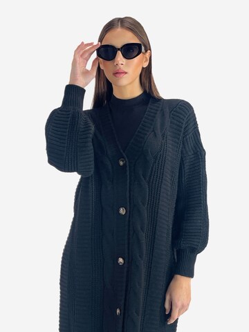 Elara Strickjacke in Schwarz