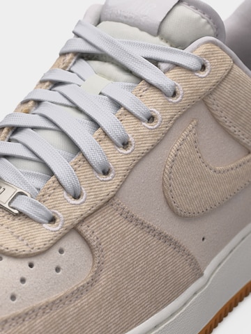 Nike Sportswear - Sapatilhas baixas 'Air Force 1 07 LV8' em cinzento