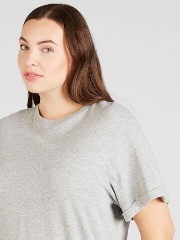 River Island Plus - Camiseta en gris