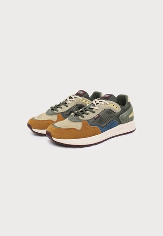 Sneaker low 'LOGAN' de la Colmar pe mai multe culori