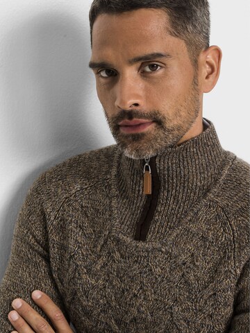 Pullover di bonprix in marrone